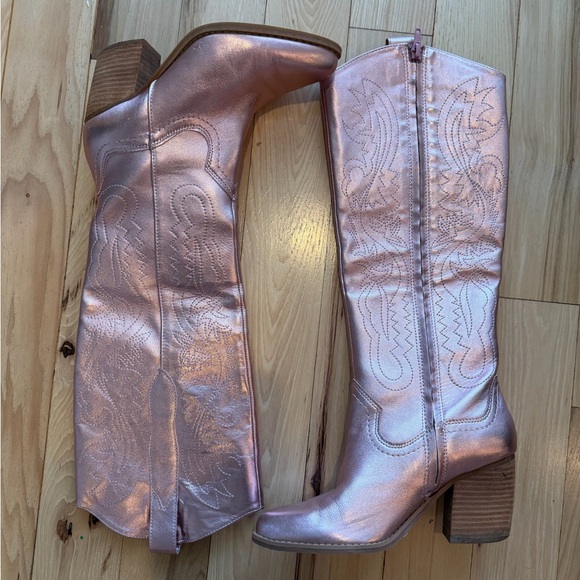 Gianni Bini Metallic pink cowgirl boots! Size 6! - Picture 4 of 8